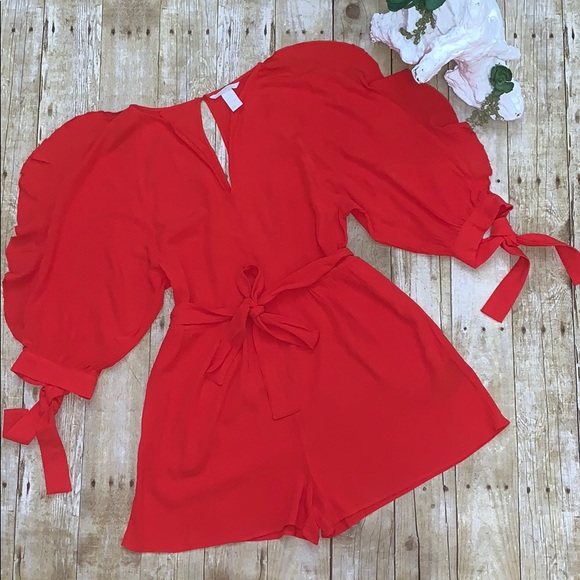 H&M Other - H&M Ruffled Sleeve Romper